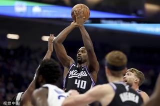 乔治和鲍威 乔治和鲍威