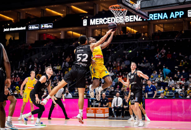 调整和场上 调整和场上